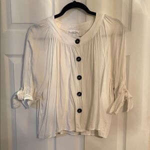 Women's White Button-Up Top